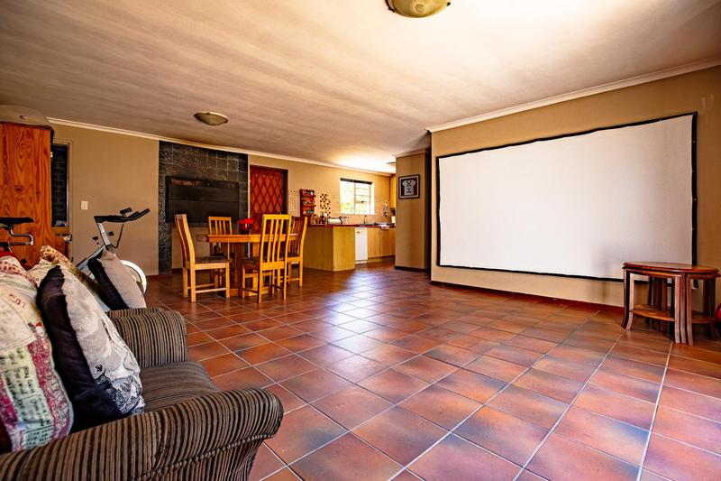 3 Bedroom Property for Sale in Protea Heights Western Cape